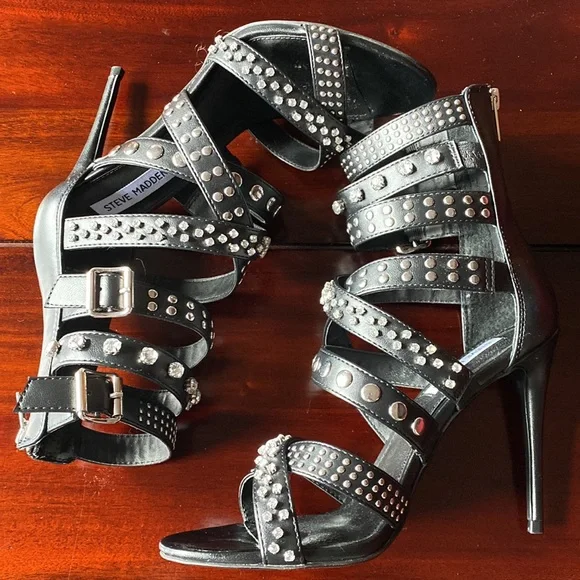 Steve Madden black silver studded heel booties. - Picture 3 of 6